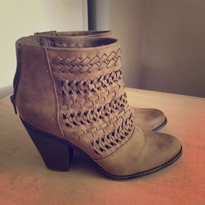 Fergalicious Wanderer Booties